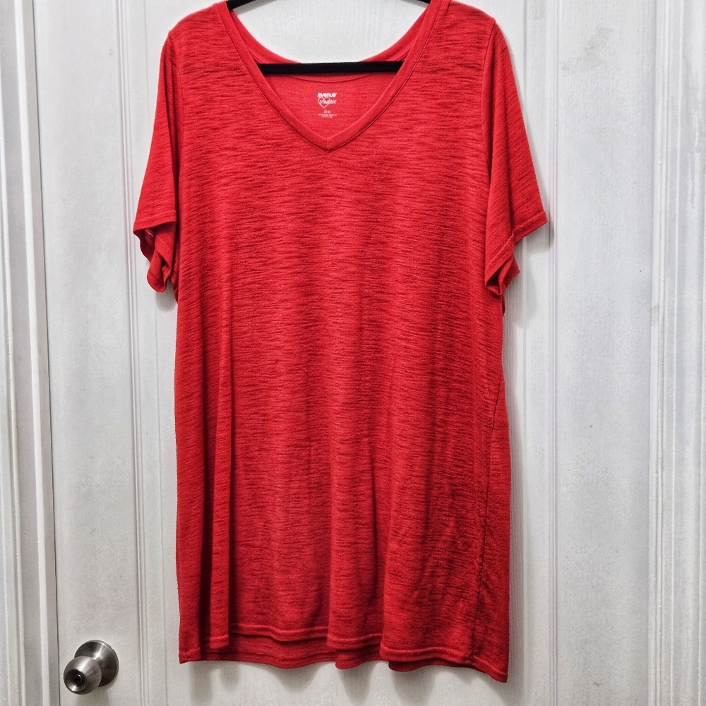 261T789 Avenue Sonoma Bright Red Short Sleeve Tee